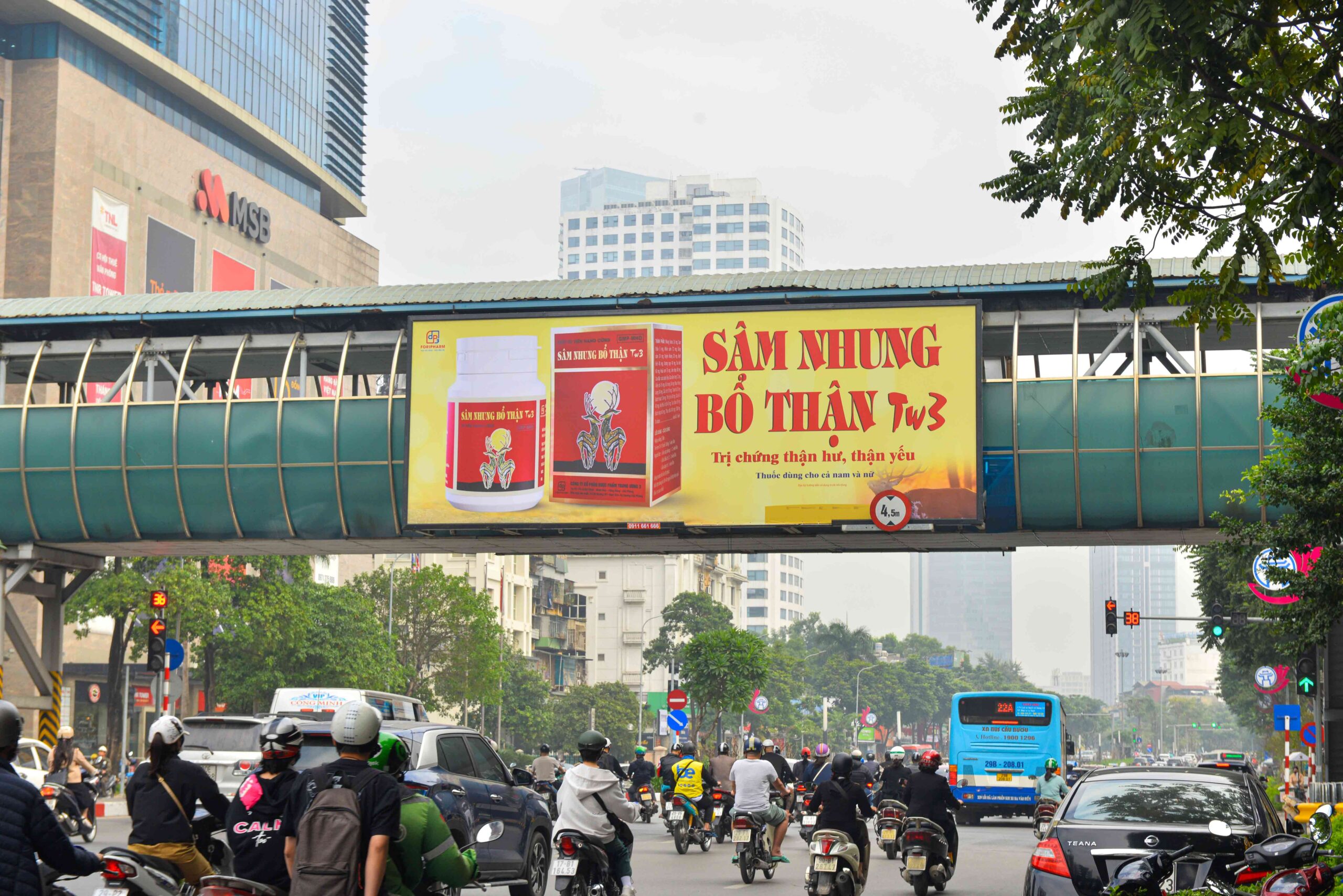 Ảnh gần hướng nhìn từ Nguyễn Chí Thanh đi Liễu Giai (CC) (1)