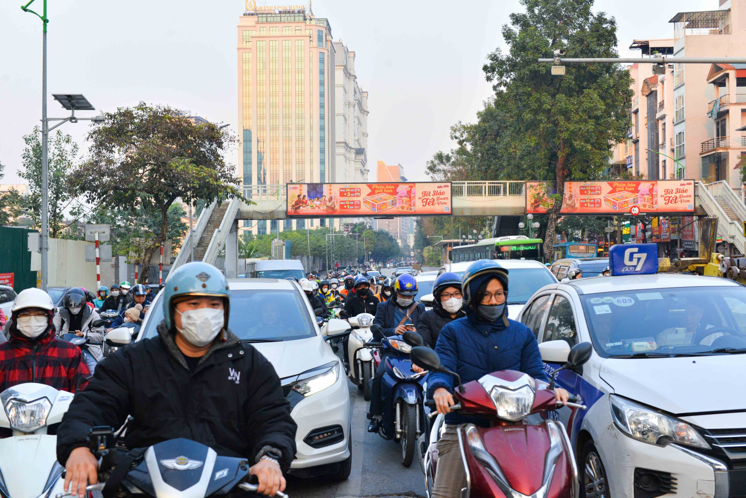 Ảnh xa hướng Láng Hạ - Giảng Võ (NC)