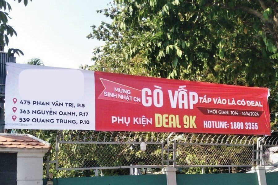 Băng rôn là một biểu ngữ quảng cáo có kích thước lớn
