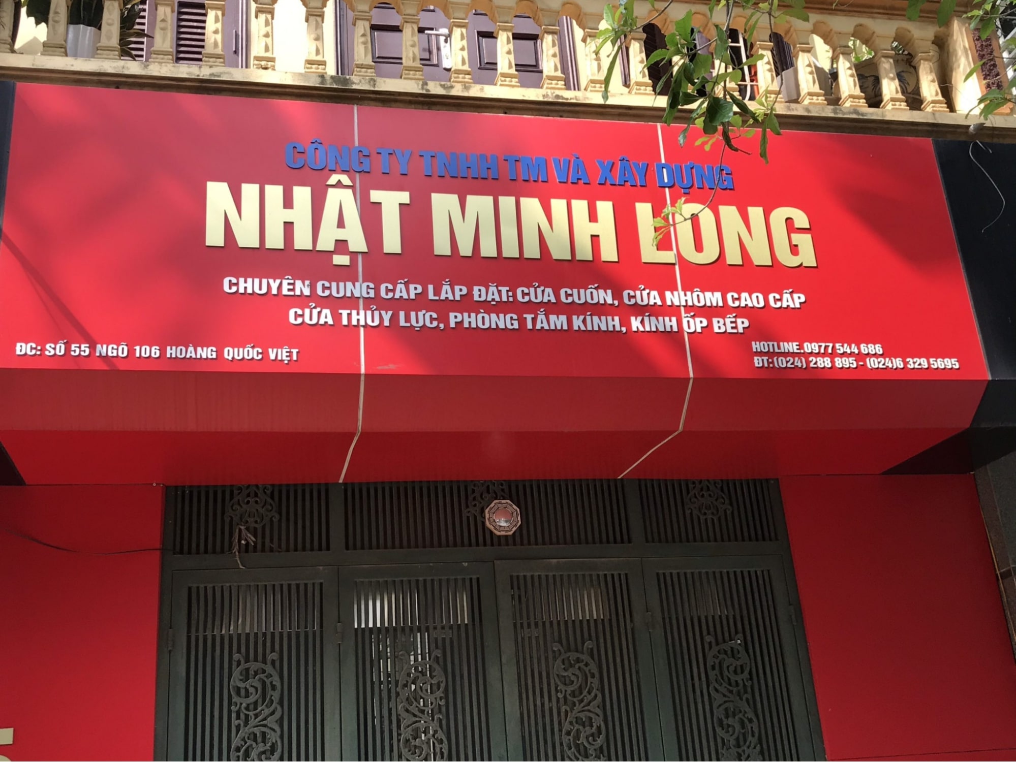 Biển quảng cáo làm từ Aluminium
