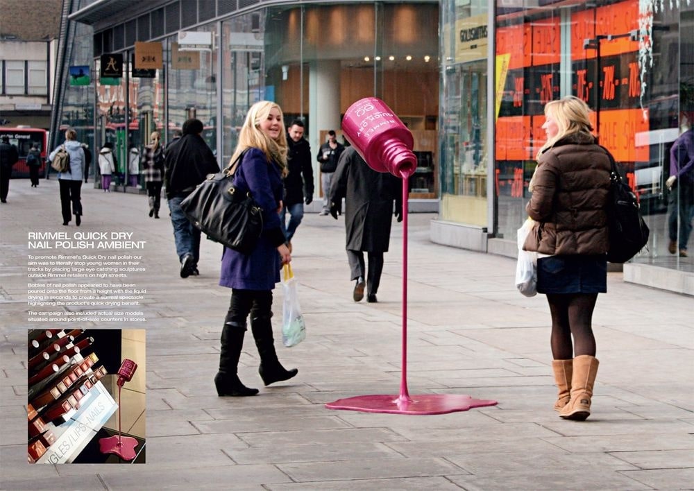 Ambient Advertising Là Gì? Khám Phá Hình Thức Quảng Cáo Độc Đáo & Hiệu Quả