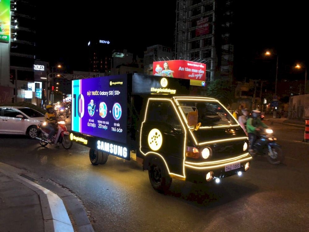 Roadshow xe tải