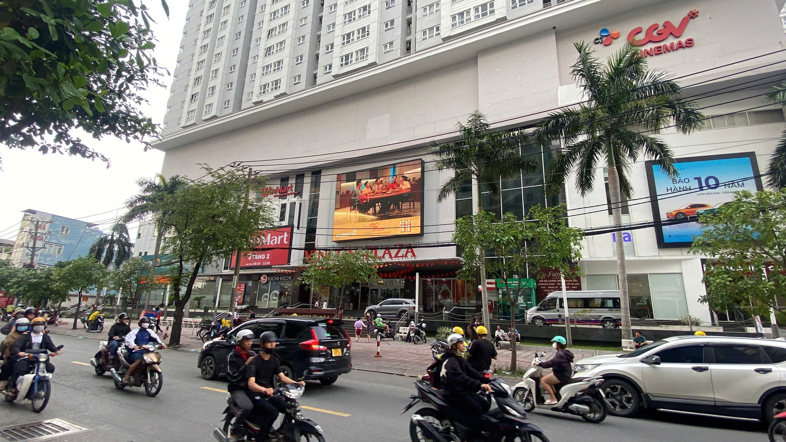 LED Vincom Plaza SaigonRes