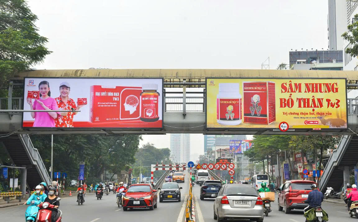 Cầu vượt đi bộ Đại học Công Đoàn, Hà Nội