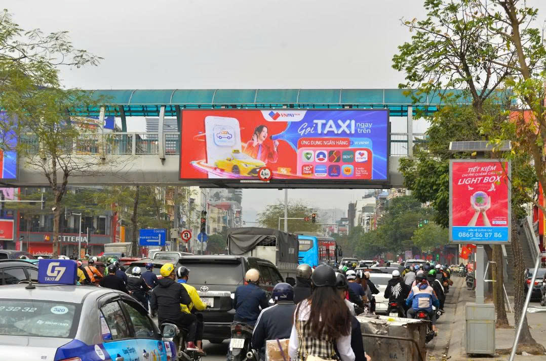 Cầu vượt đi bộ Xã Đàn, Hà Nội